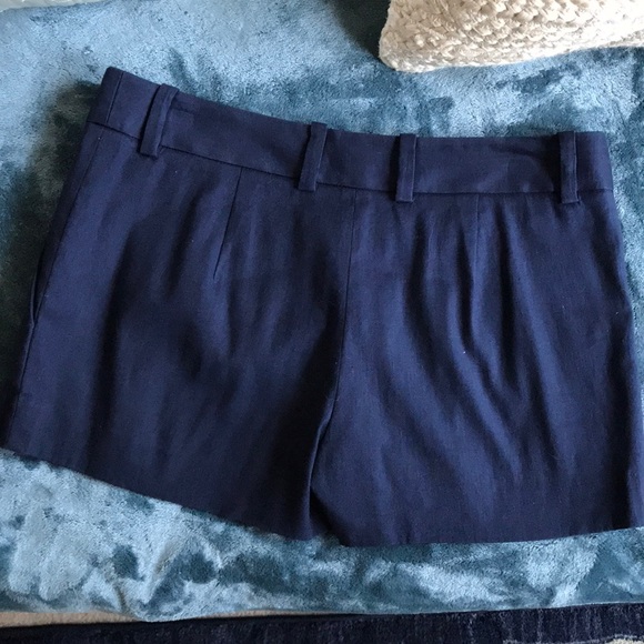 Diane von Furstenberg - short - Picture 3 of 4